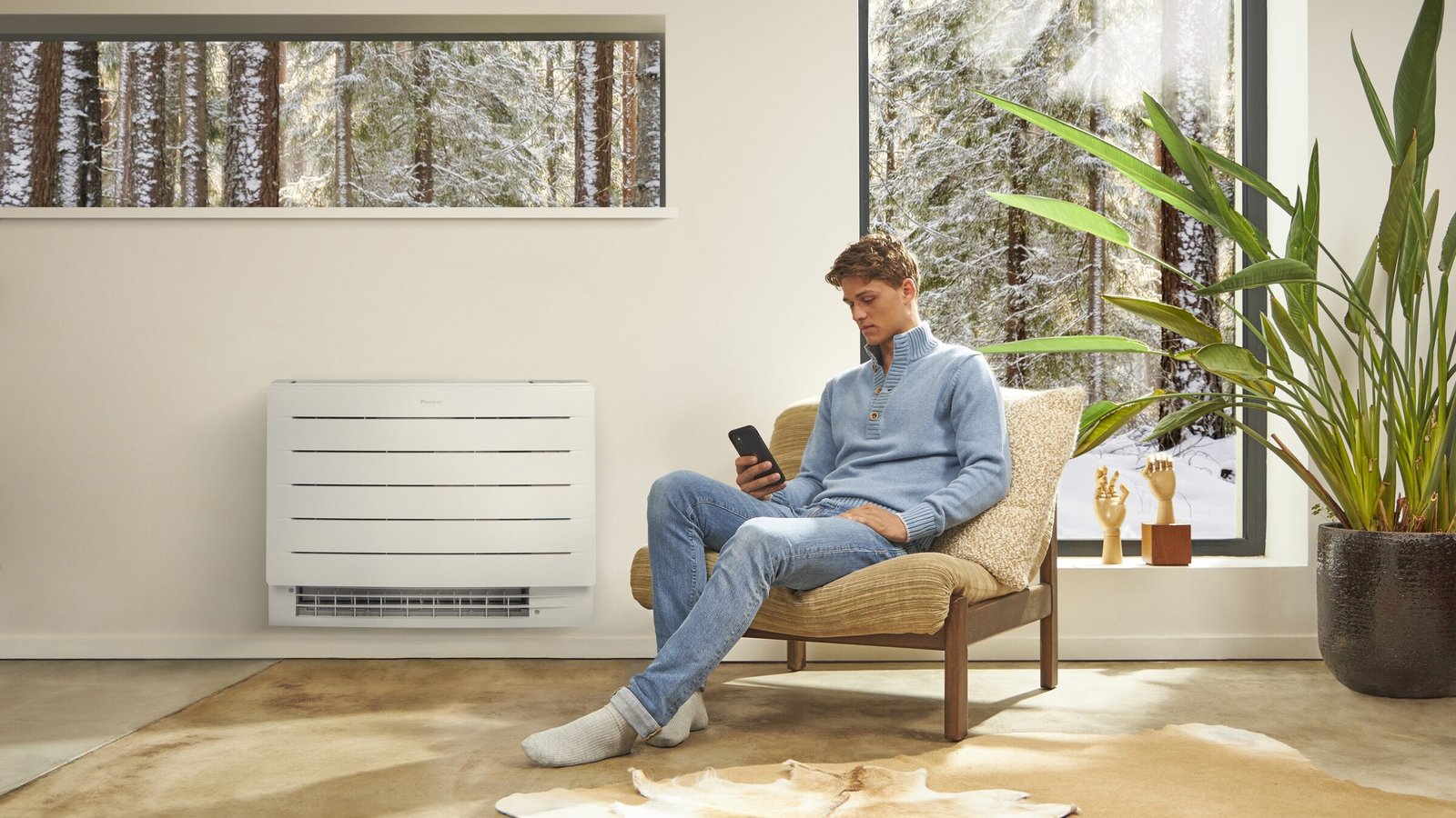 Climatisation murale installée dans un salon